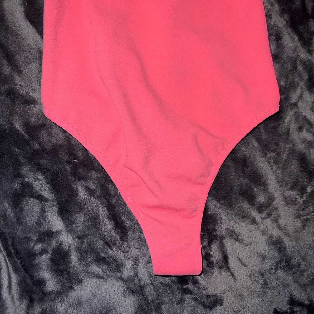 Princess Polly Evella Pink Bodysuit Size 2 - Picture 11 of 14